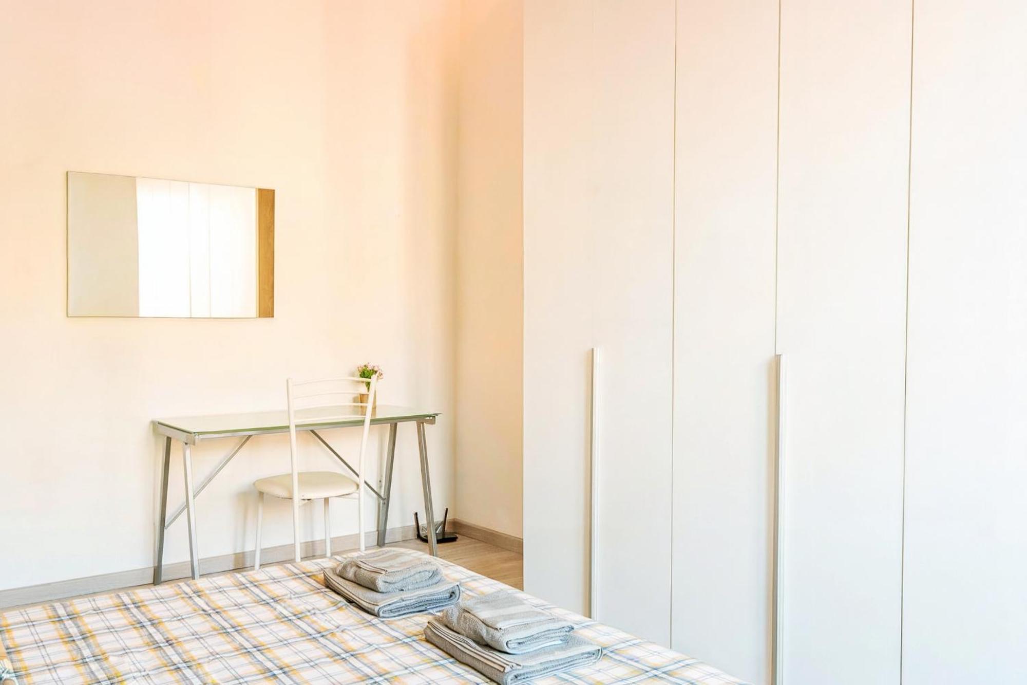 Large Suite Home Milan - Duomo Buitenkant foto